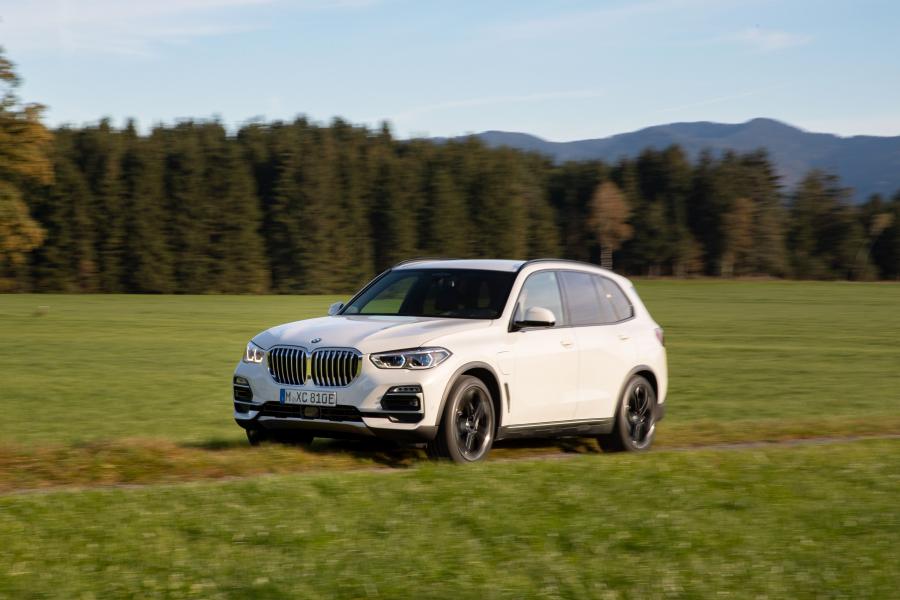  BMW X5 xDrive45e iPerformance (G05) 2019 года  (WW) (фото 19 из 102)